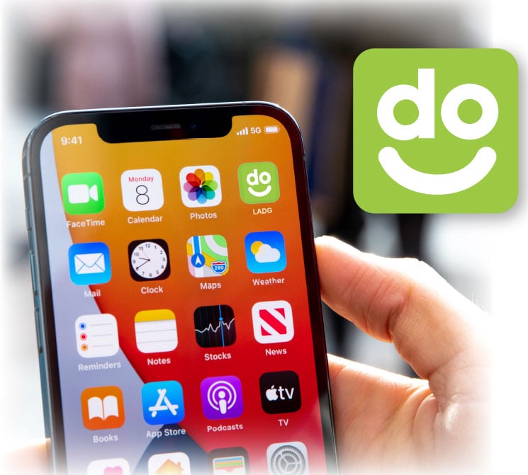 LADG-app-screen-in-hand